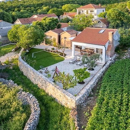 Holiday Home - Villa Thorak Anić Buitenkant foto
