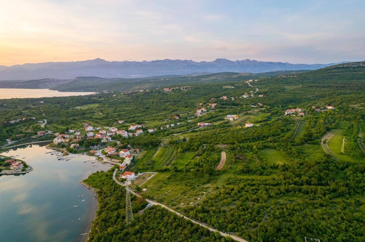 Holiday Home - Villa Thorak Anić Buitenkant foto